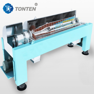 Solid Liquid Sludge Centrifuge Machine Screw Dewatering 3900RPM